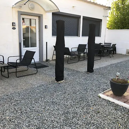 L'etape Da Estrela-nid Douillet-vernon Giverny * Вернон